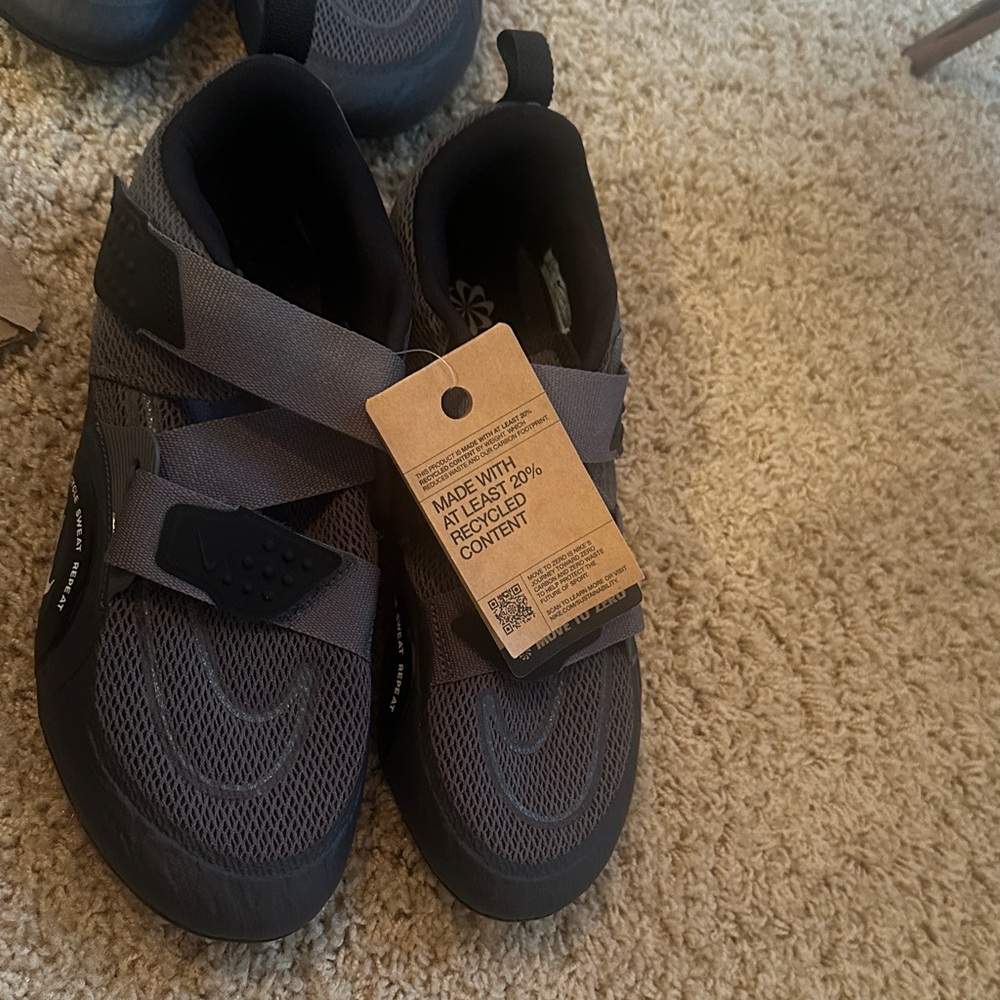 Nike Black and Gray Supperrep Bike